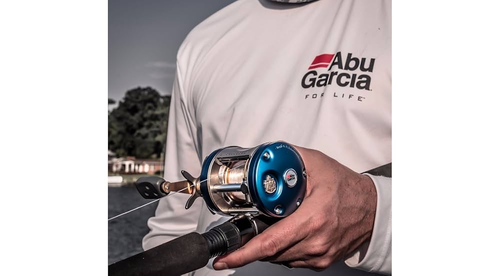 Amazon | アブガルシア(Abu Garcia) コンベンショナルリール